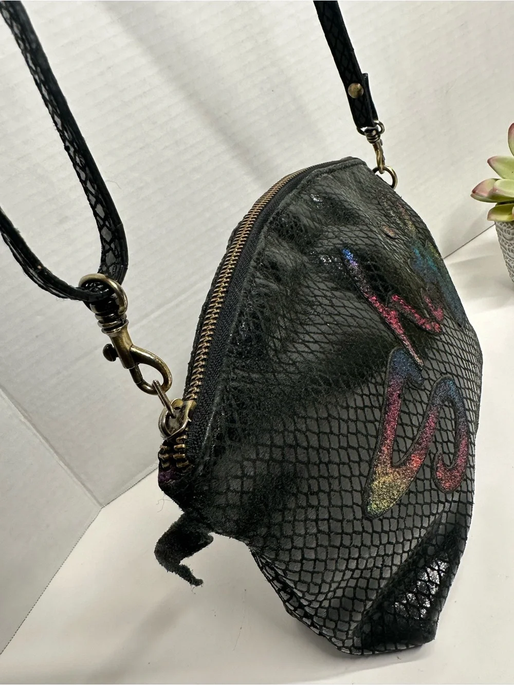 Sharif compact black